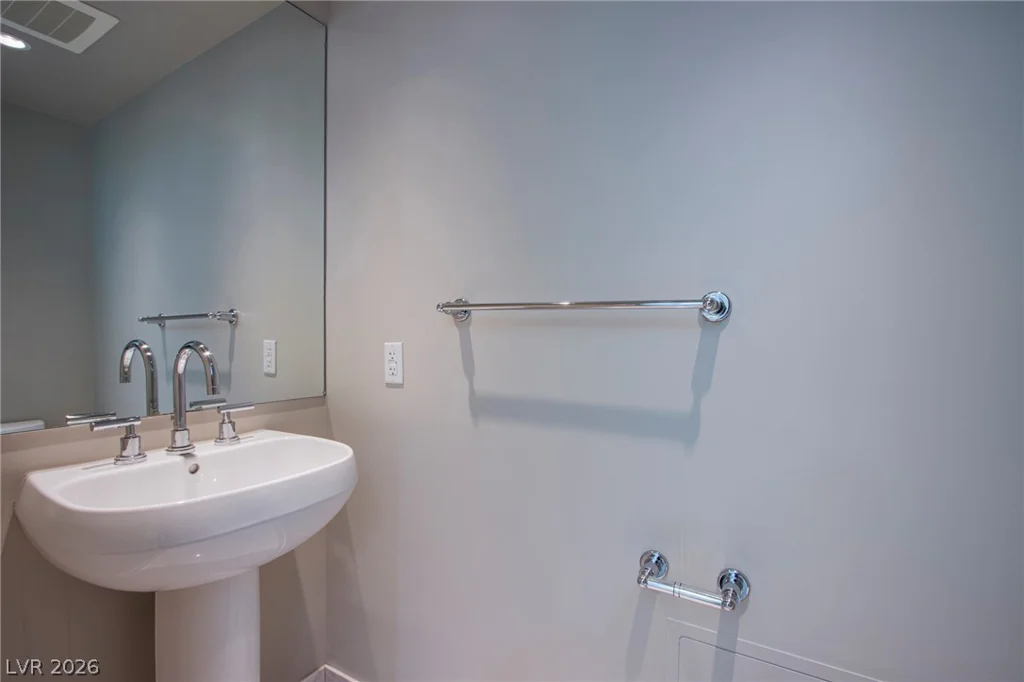 222 Karen, Las Vegas, NV 89109