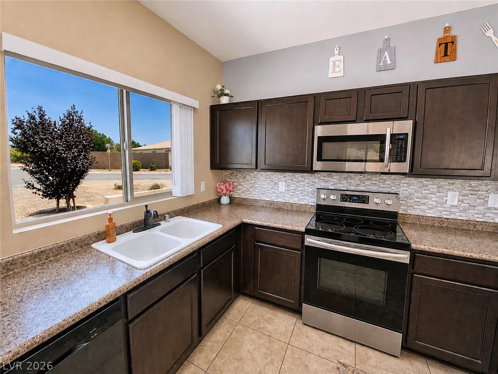 4862 Adriano, Pahrump, NV 89061