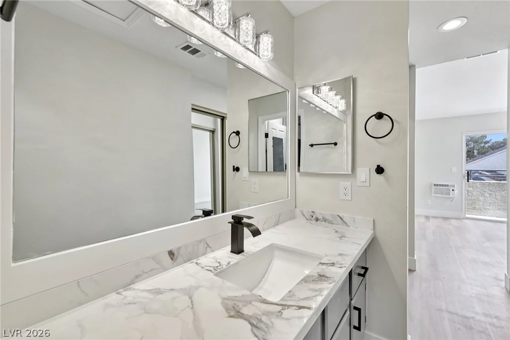 8913 Antioch, Las Vegas, NV 89117