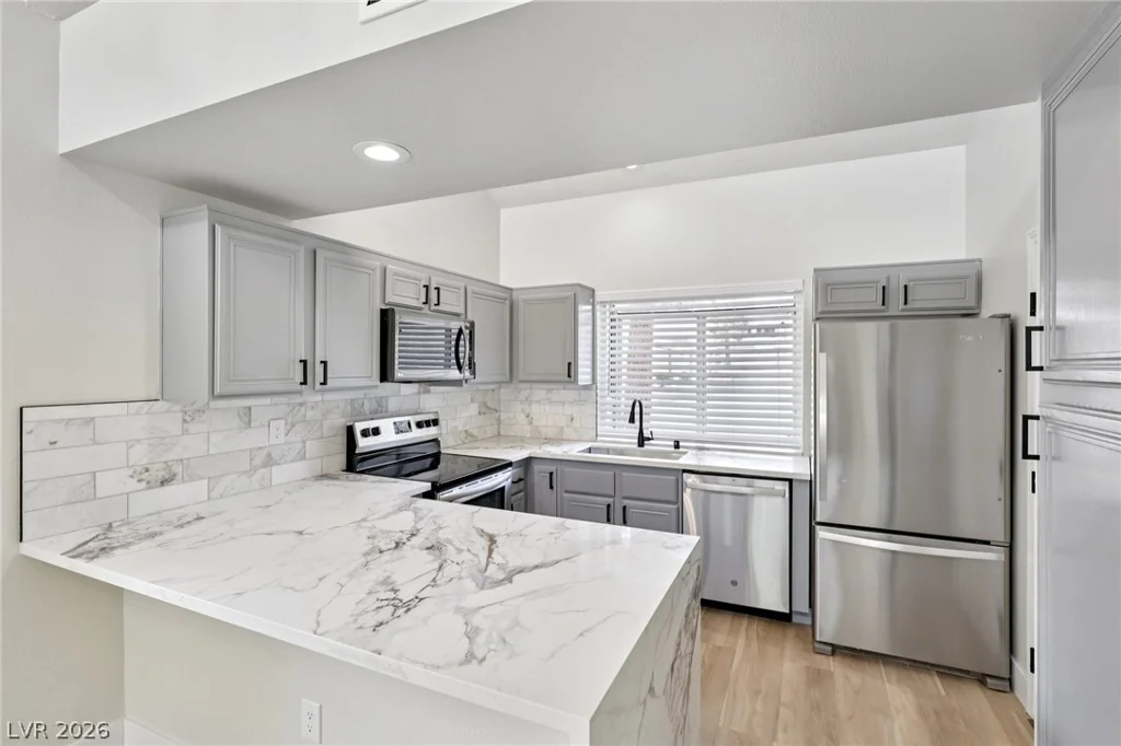 8913 Antioch, Las Vegas, NV 89117