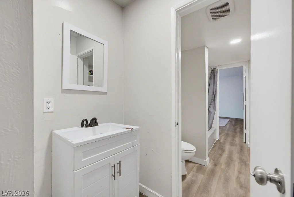 716 11th, Las Vegas, NV 89101