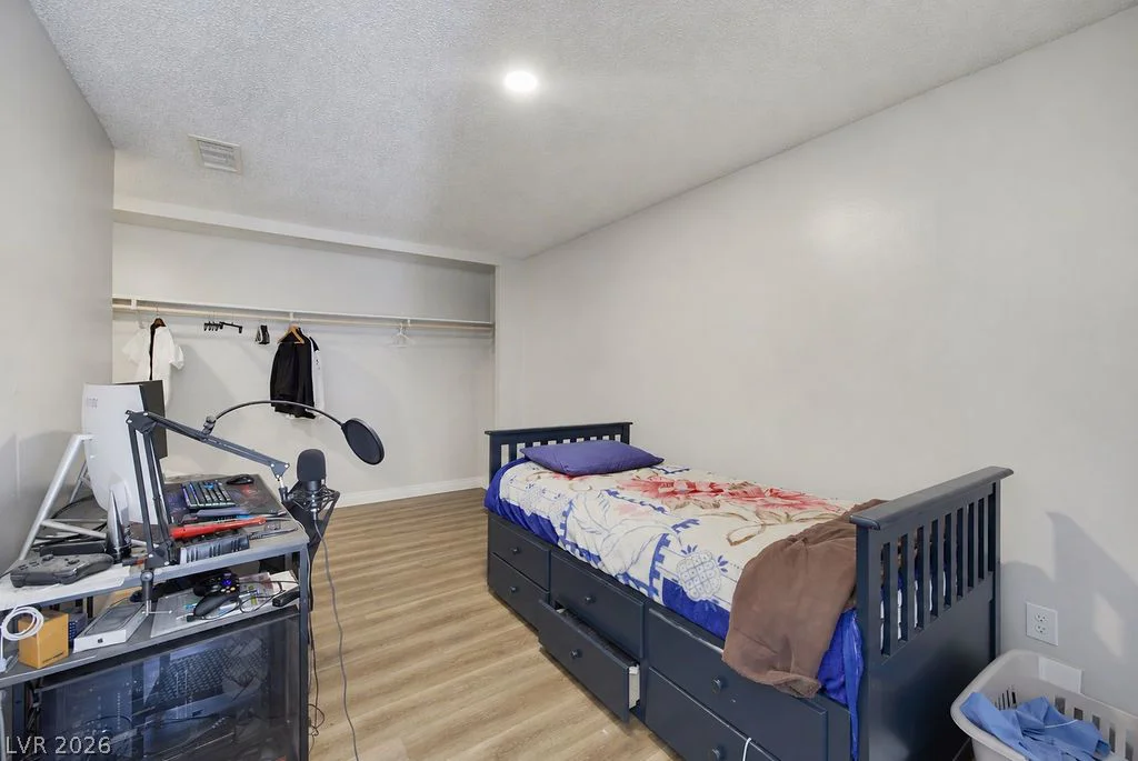 716 11th, Las Vegas, NV 89101