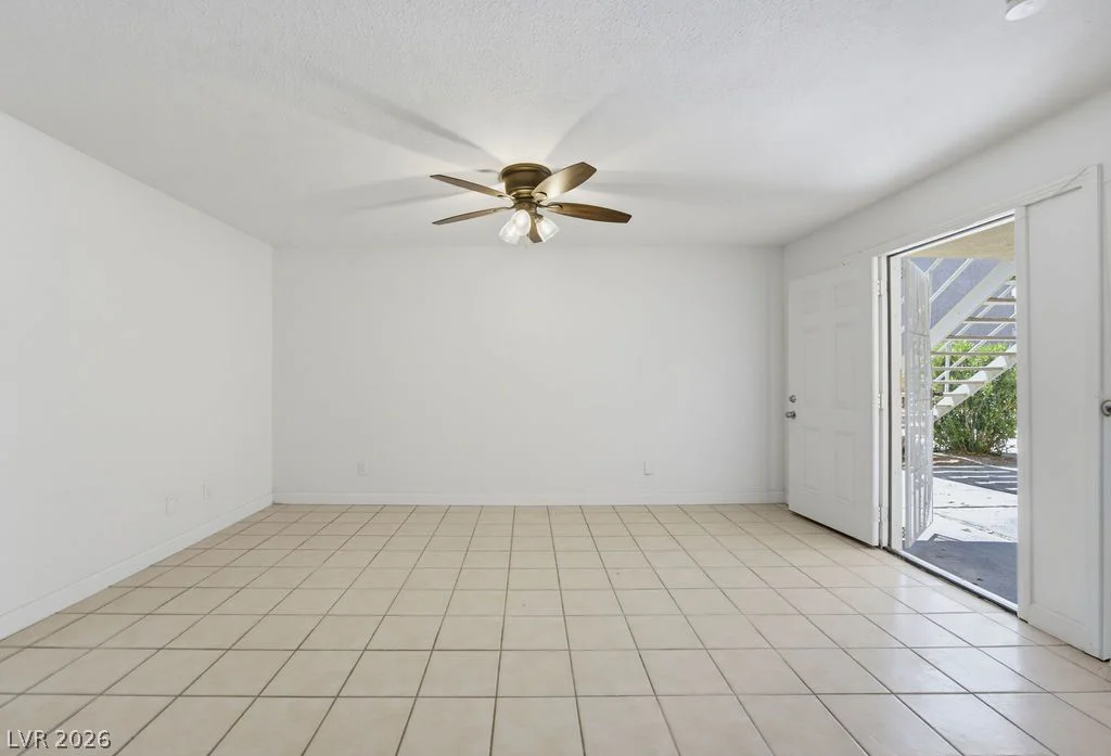 716 11th, Las Vegas, NV 89101