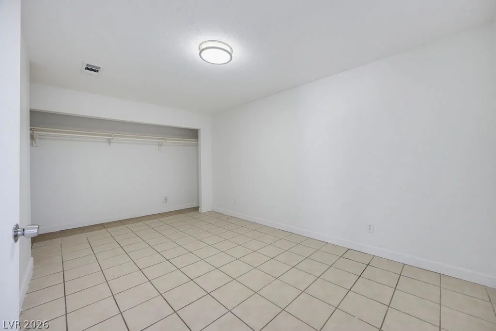 716 11th, Las Vegas, NV 89101