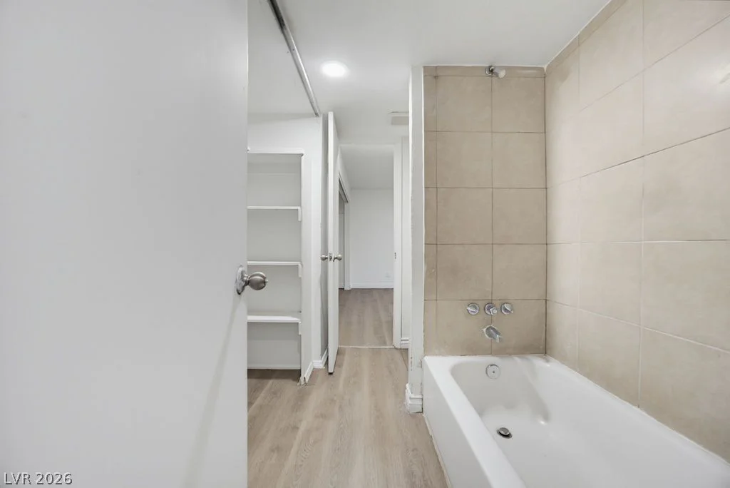 716 11th, Las Vegas, NV 89101