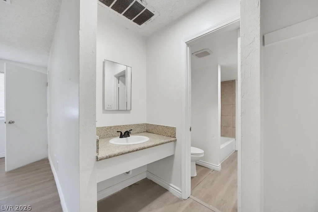 716 11th, Las Vegas, NV 89101