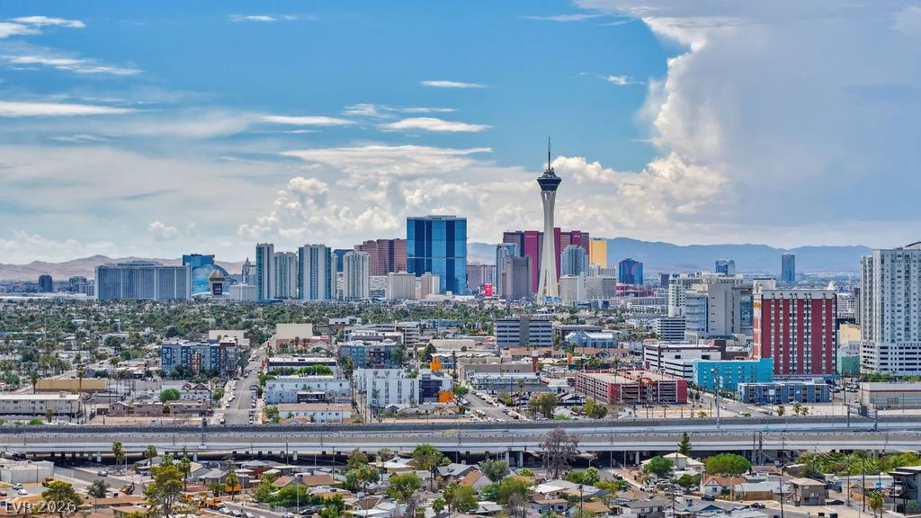 716 11th, Las Vegas, NV 89101