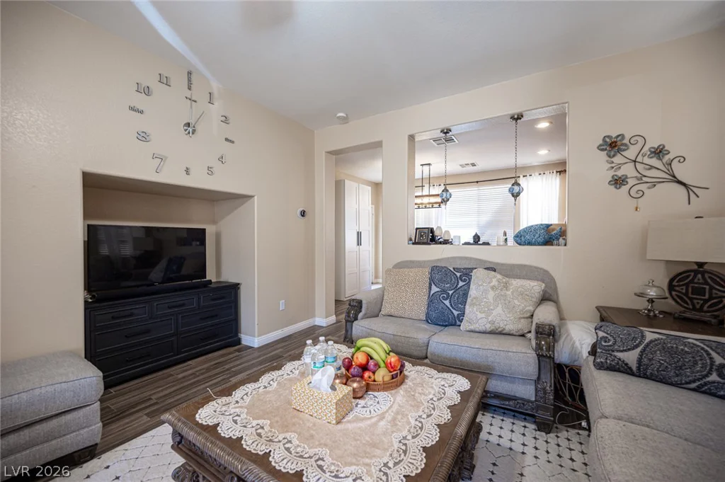 6882 Bronze Meadow, Las Vegas, NV 89122