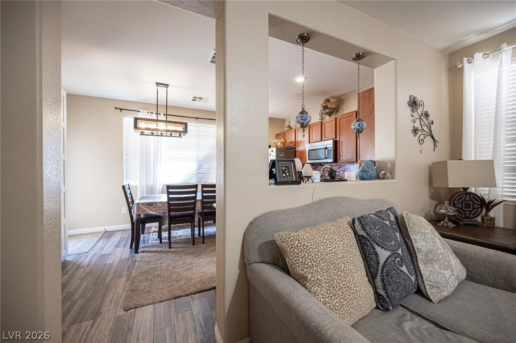 6882 Bronze Meadow, Las Vegas, NV 89122