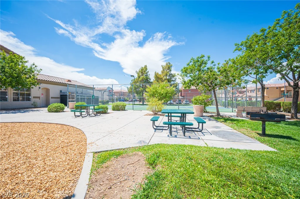 6882 Bronze Meadow, Las Vegas, NV 89122