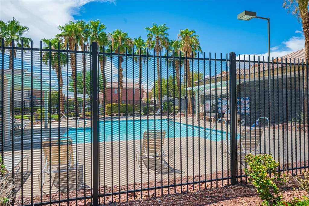 6882 Bronze Meadow, Las Vegas, NV 89122