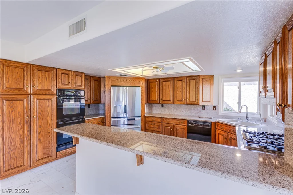 7761 Spanish Lake, Las Vegas, NV 89113