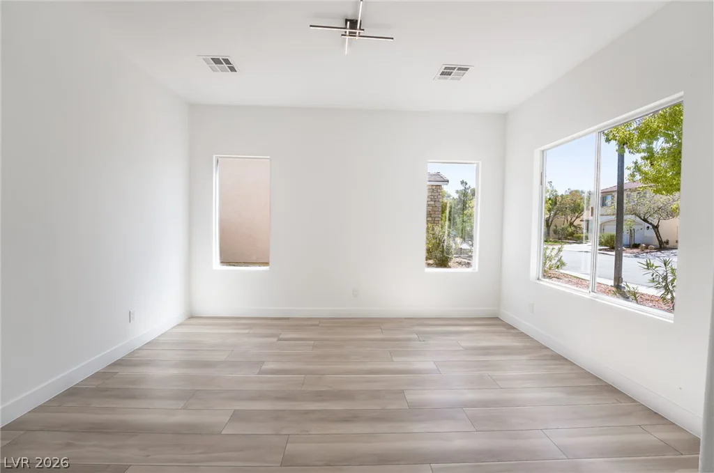 3812 Champagne Wood, North Las Vegas, NV 89031