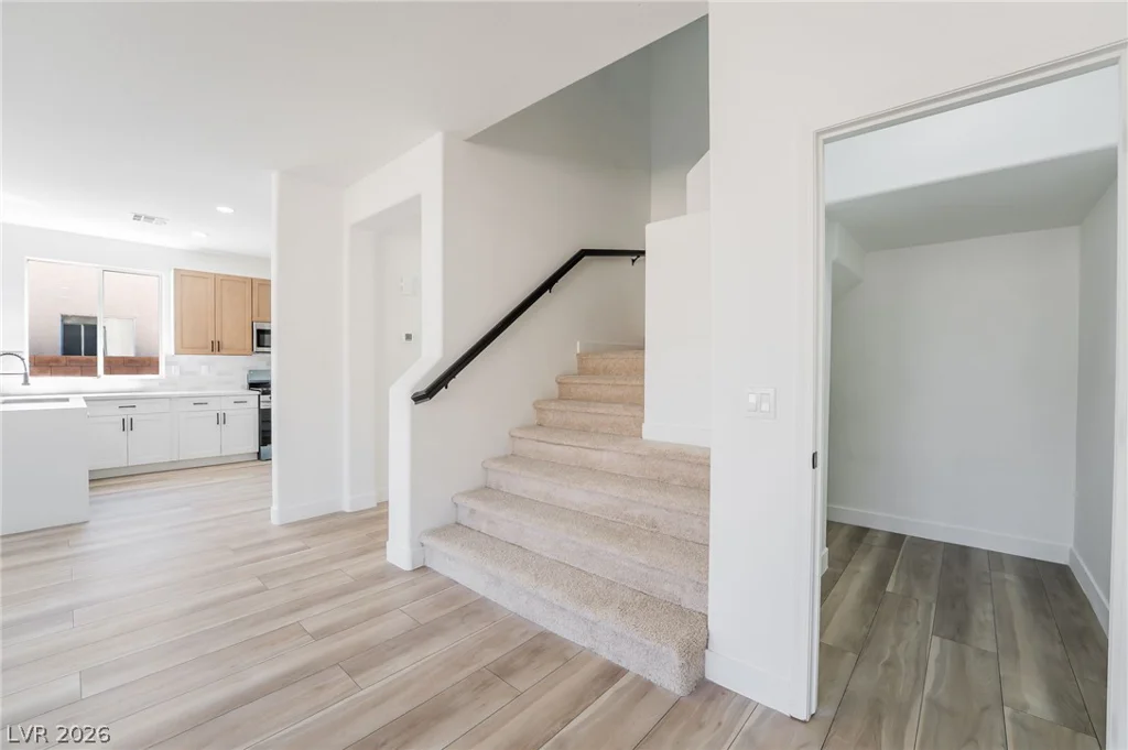 3812 Champagne Wood, North Las Vegas, NV 89031