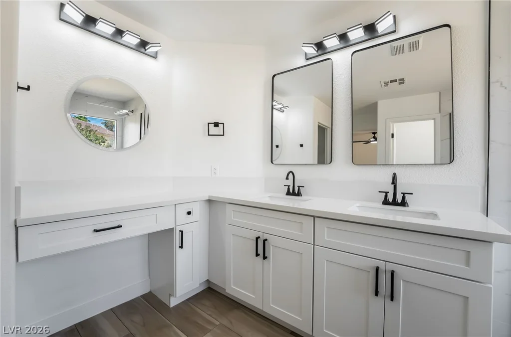 3812 Champagne Wood, North Las Vegas, NV 89031