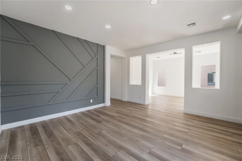 3812 Champagne Wood, North Las Vegas, NV 89031