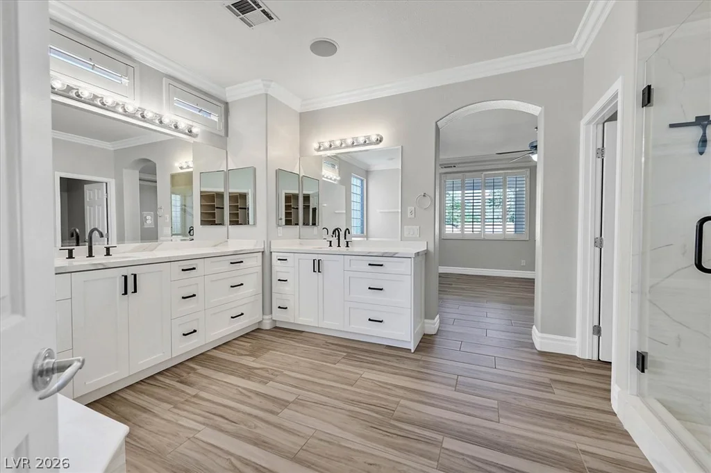 834 Roseberry, Las Vegas, NV 89138