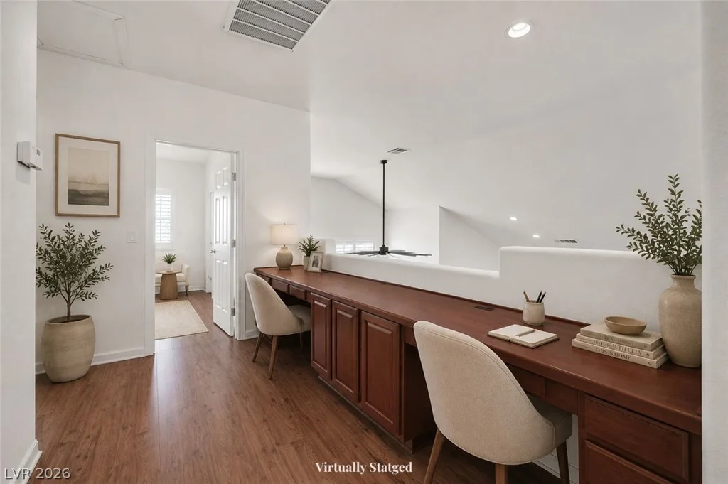 834 Roseberry, Las Vegas, NV 89138