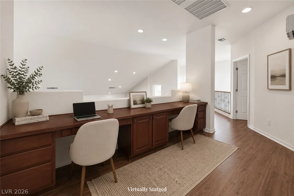 834 Roseberry, Las Vegas, NV 89138