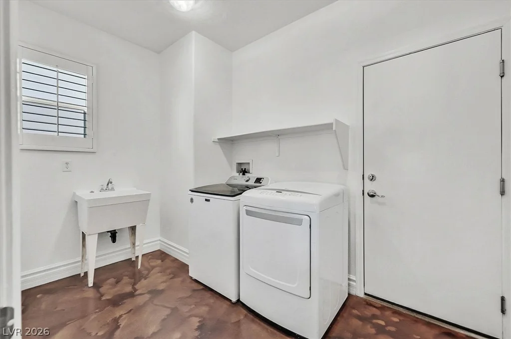 834 Roseberry, Las Vegas, NV 89138