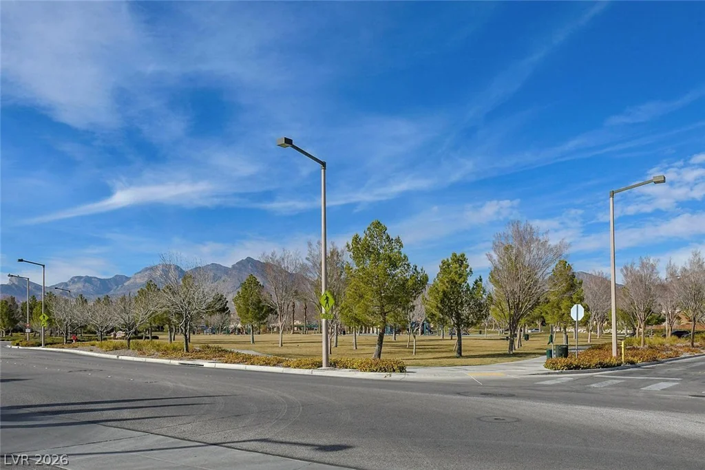 834 Roseberry, Las Vegas, NV 89138