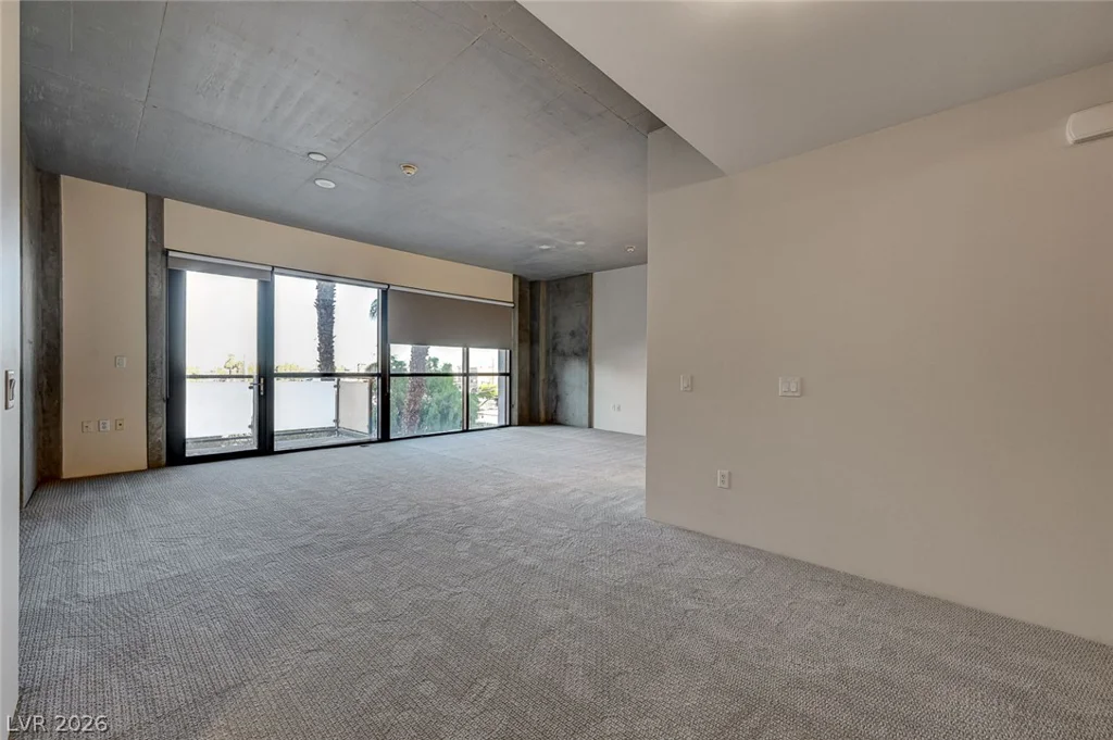 353 Bonneville, Las Vegas, NV 89101