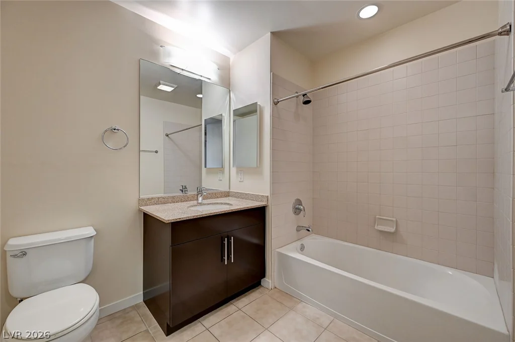 353 Bonneville, Las Vegas, NV 89101