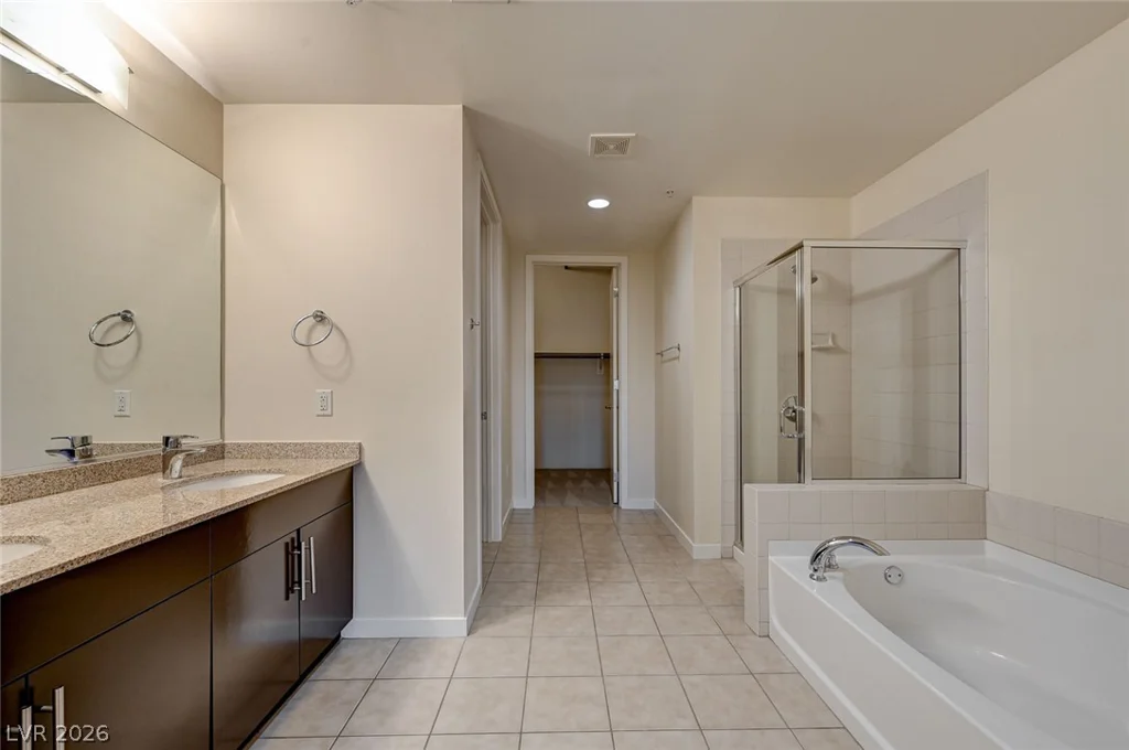 353 Bonneville, Las Vegas, NV 89101