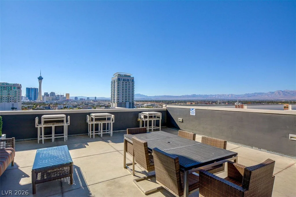 353 Bonneville, Las Vegas, NV 89101