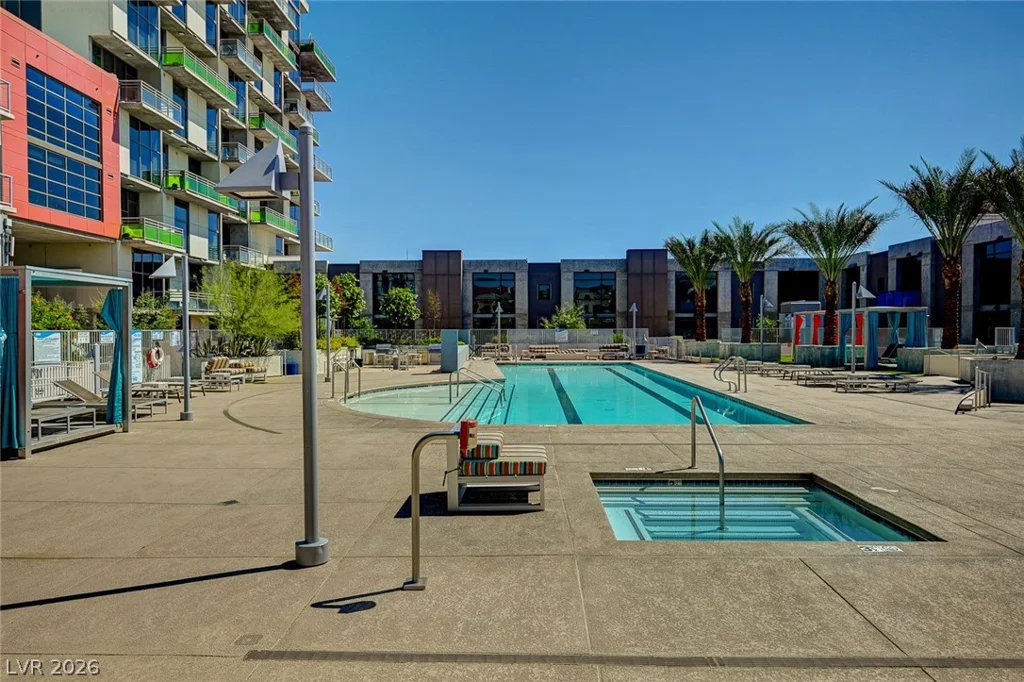 353 Bonneville, Las Vegas, NV 89101