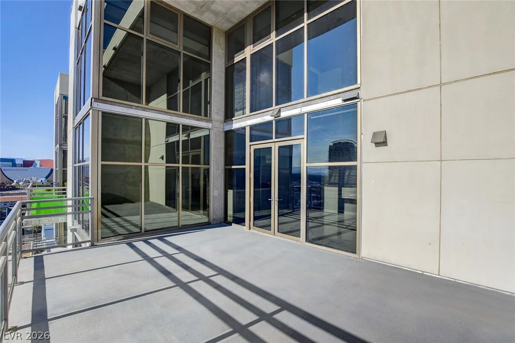 353 Bonneville, Las Vegas, NV 89101