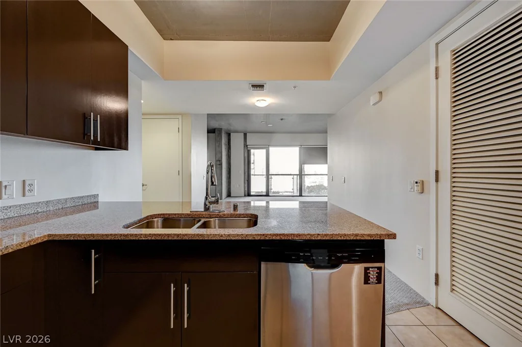 353 Bonneville, Las Vegas, NV 89101