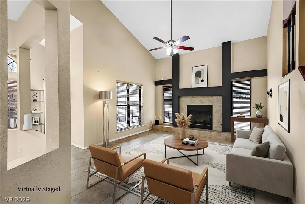 3820 Rhine, Las Vegas, NV 89108