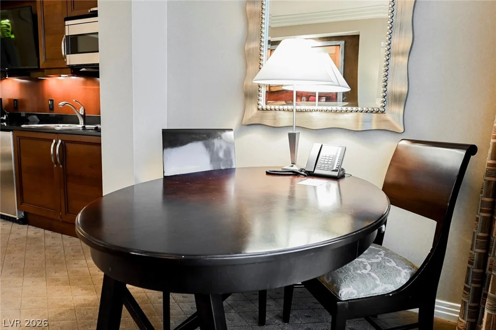 145 HARMON, Las Vegas, NV 89109