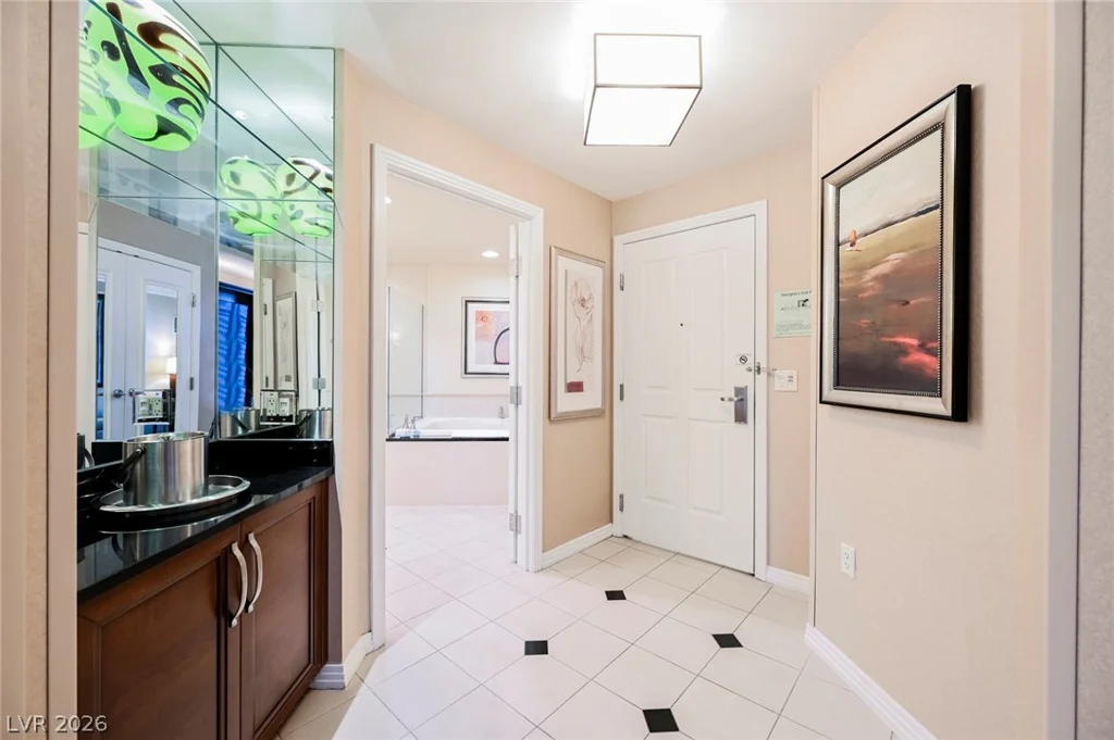 145 HARMON, Las Vegas, NV 89109