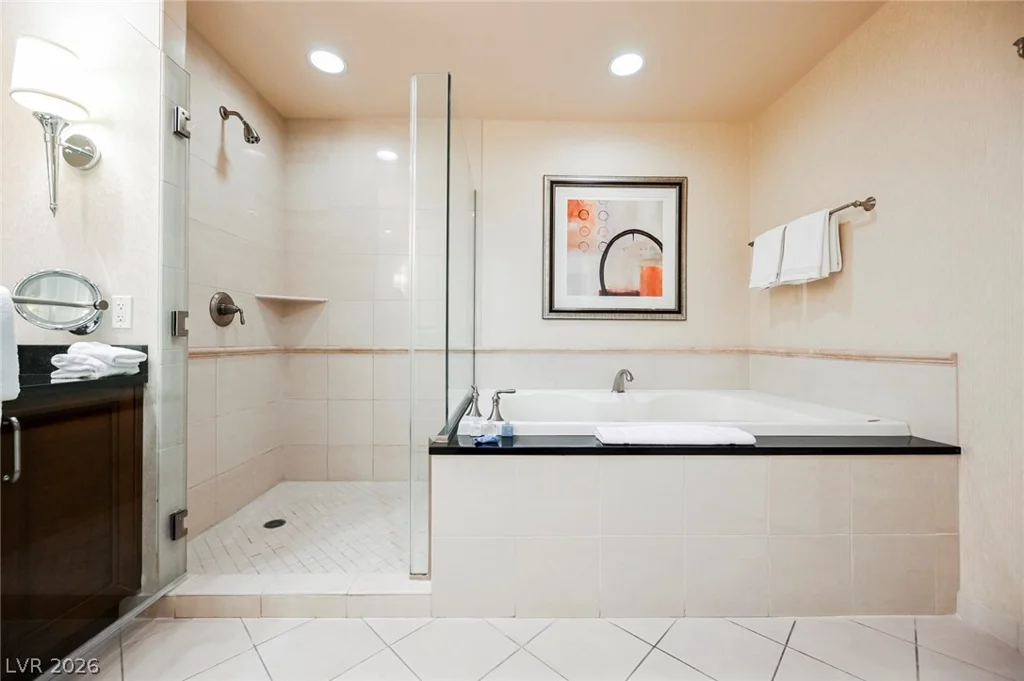145 HARMON, Las Vegas, NV 89109