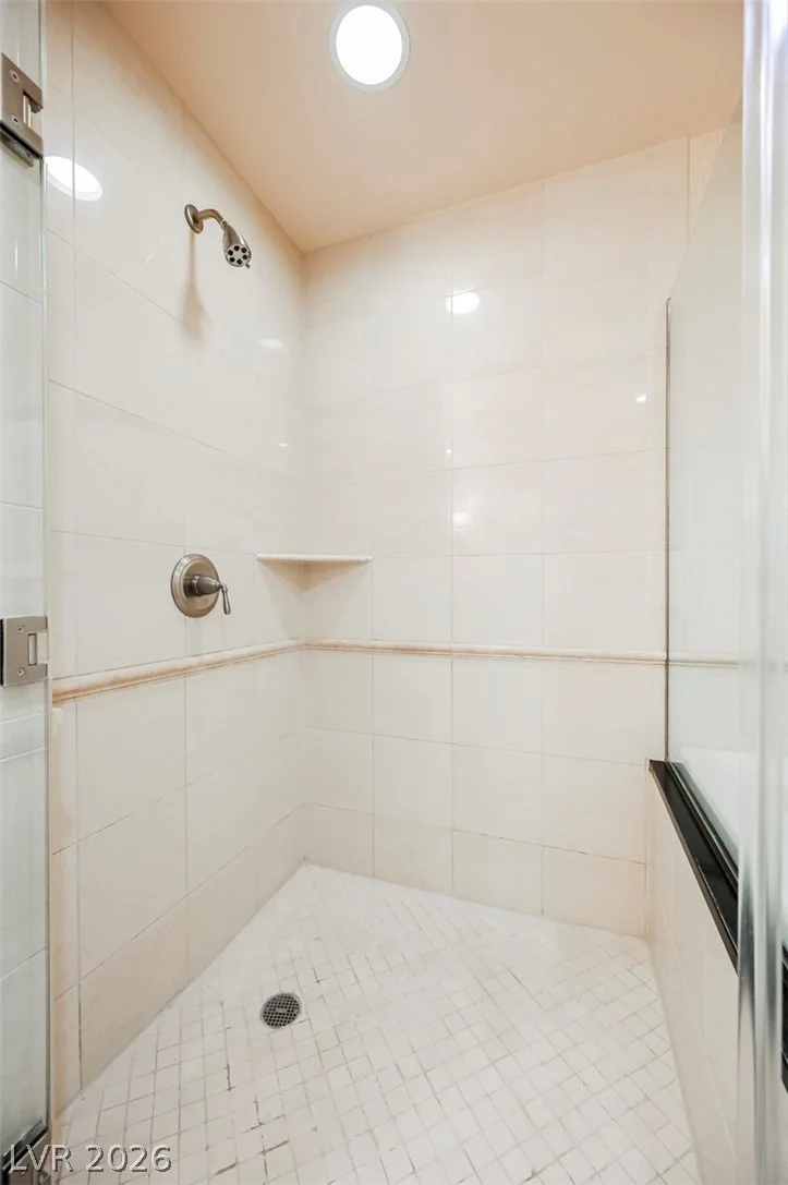145 HARMON, Las Vegas, NV 89109