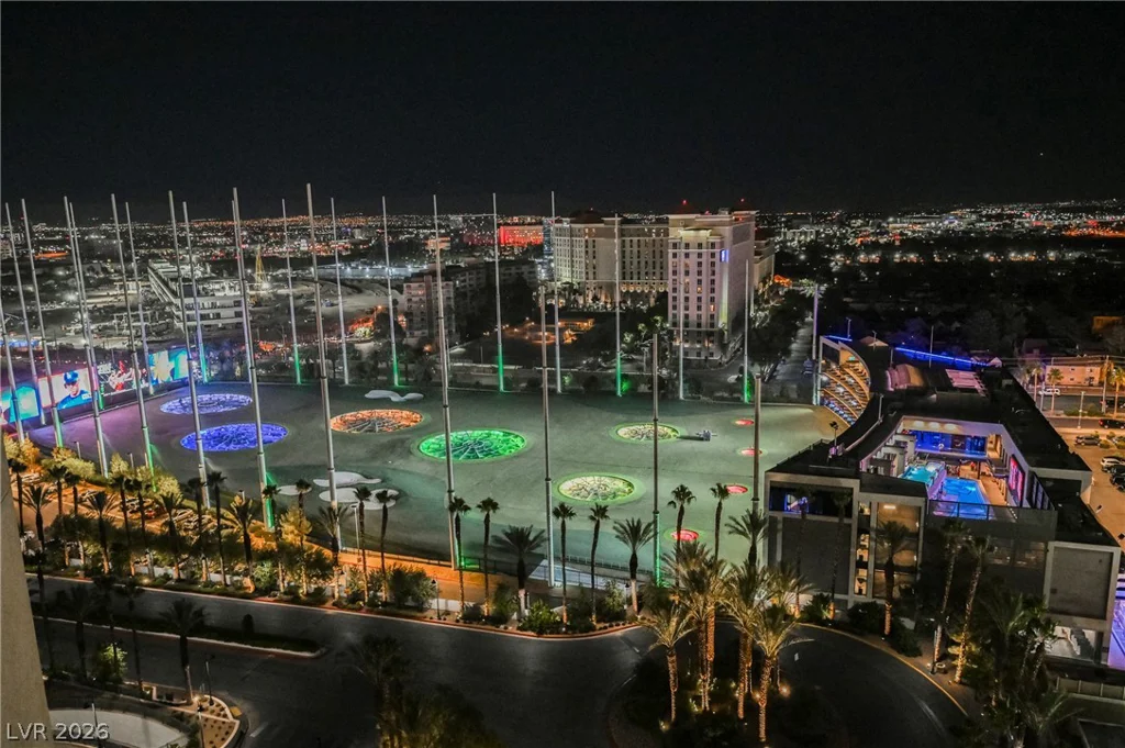 145 HARMON, Las Vegas, NV 89109