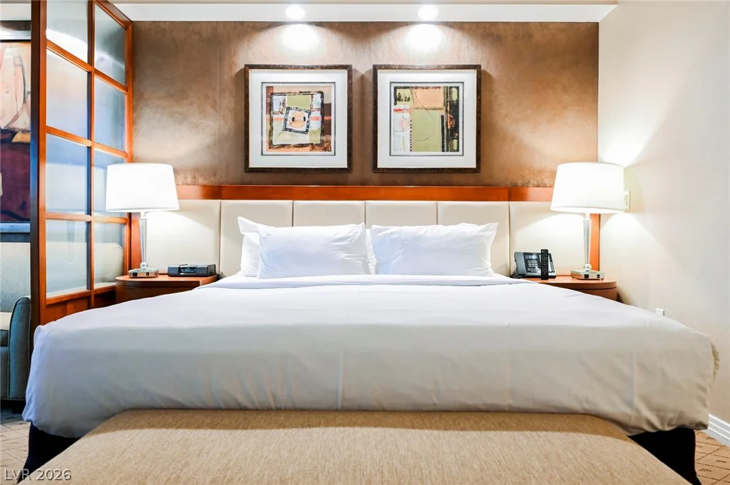 145 HARMON, Las Vegas, NV 89109
