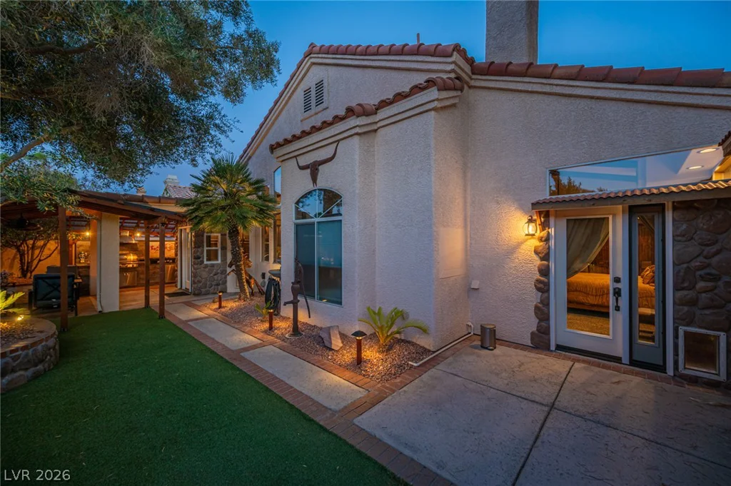 9412 Cedar Heights, Las Vegas, NV 89134