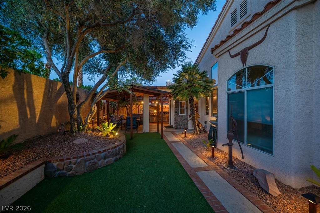 9412 Cedar Heights, Las Vegas, NV 89134