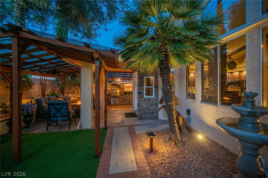9412 Cedar Heights, Las Vegas, NV 89134