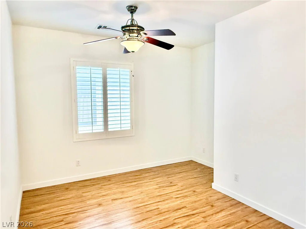 7825 Ithaca Falls, Las Vegas, NV 89149