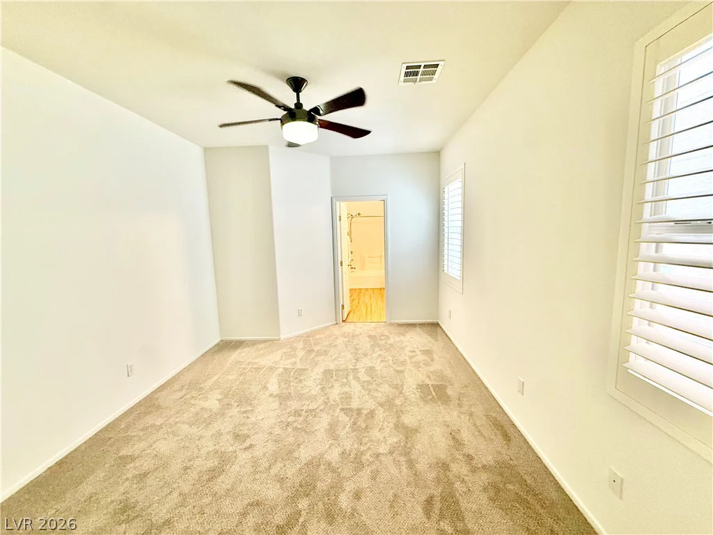 7825 Ithaca Falls, Las Vegas, NV 89149
