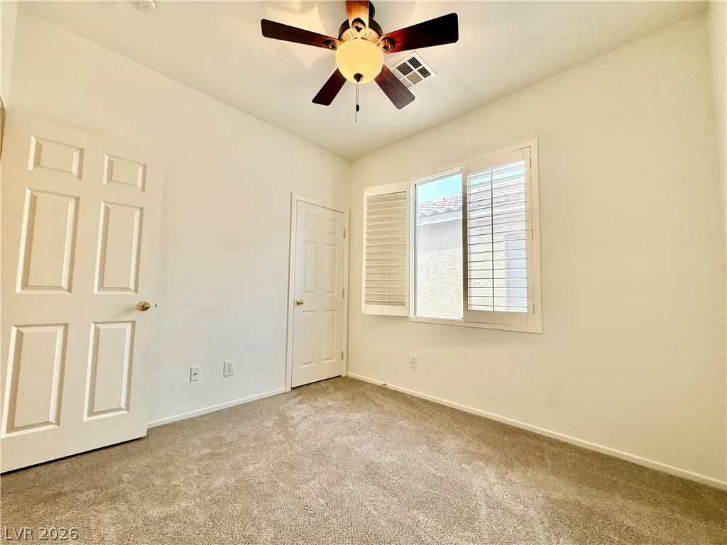 7825 Ithaca Falls, Las Vegas, NV 89149