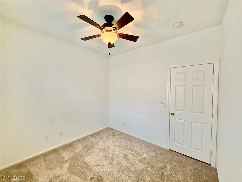 7825 Ithaca Falls, Las Vegas, NV 89149