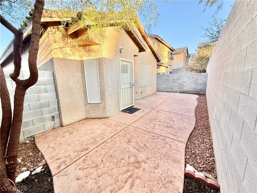 7825 Ithaca Falls, Las Vegas, NV 89149