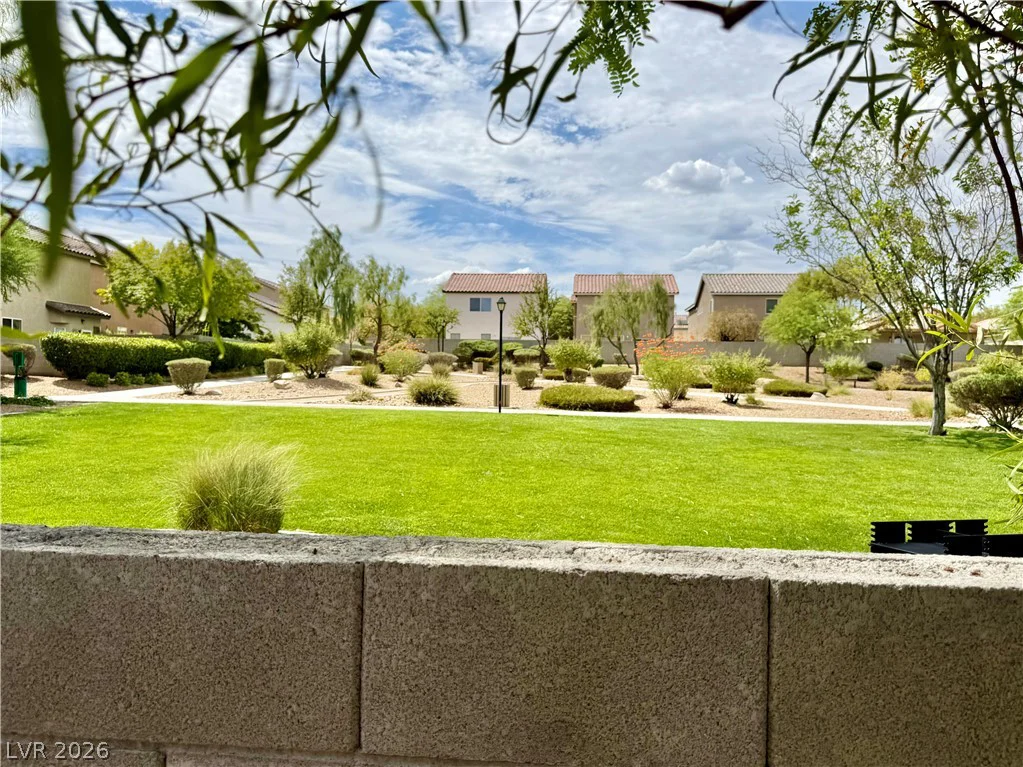 7825 Ithaca Falls, Las Vegas, NV 89149