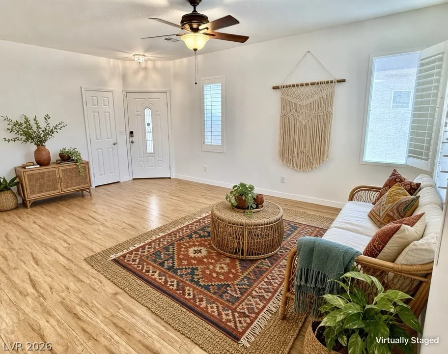 7825 Ithaca Falls, Las Vegas, NV 89149