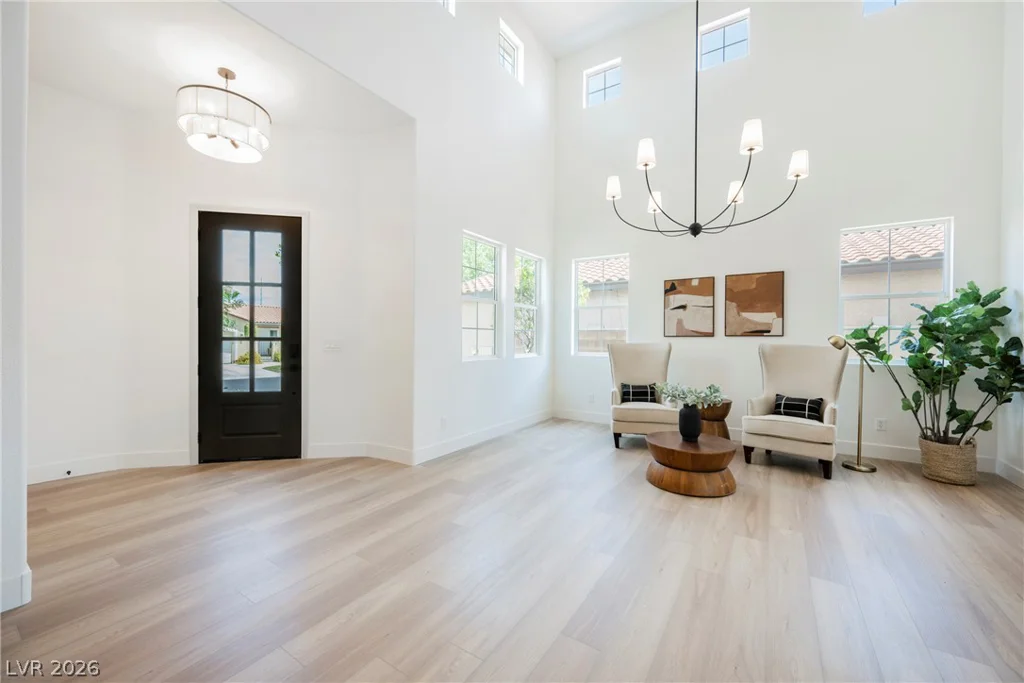 9369 Thunder Basin, Las Vegas, NV 89149